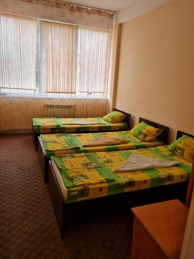 Готель Ас Берегово Bagian luar foto