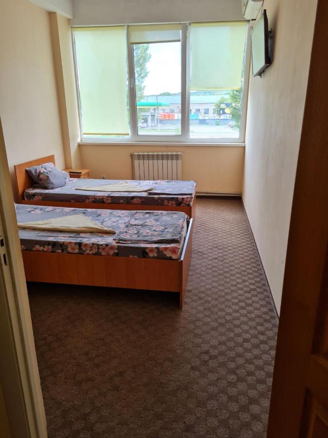 Готель Ас Берегово Bagian luar foto